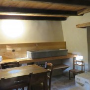 2 Eremo piano terra cucina